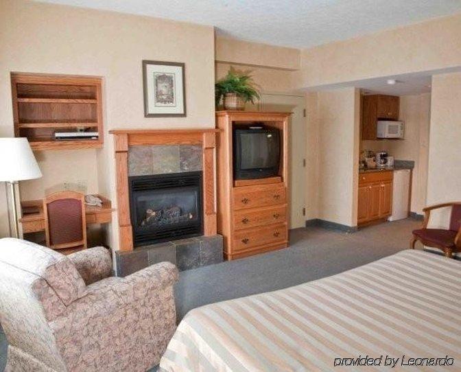 Stone Gate Inn Orillia Pokoj fotografie
